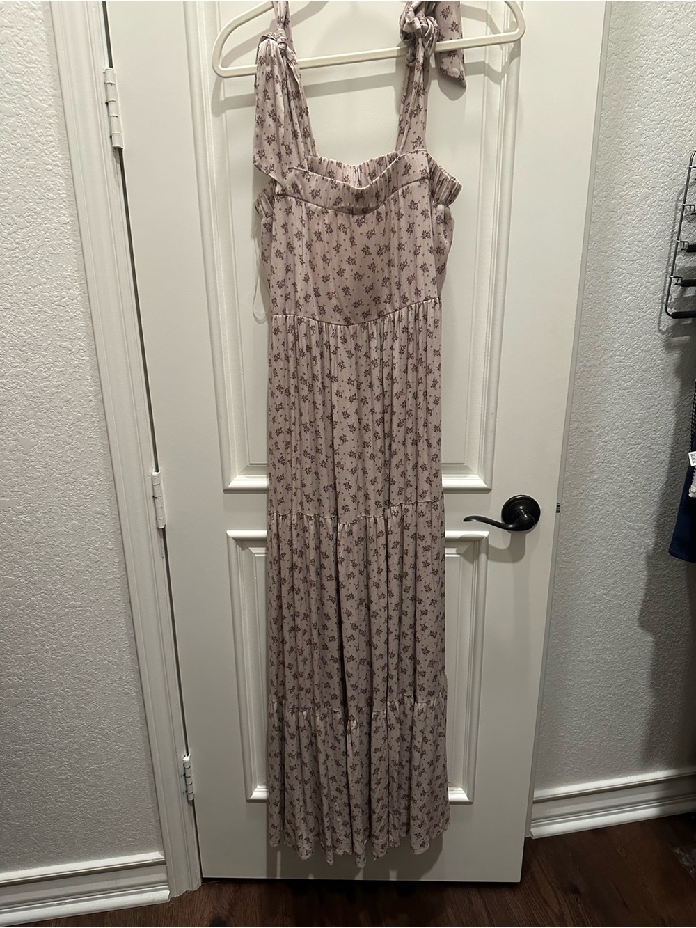 Soft Mauve Floral Tie-Shoulder Maxi Dress